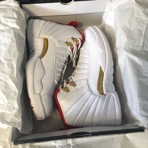 Jordan 11 Retro Fiba Size 9